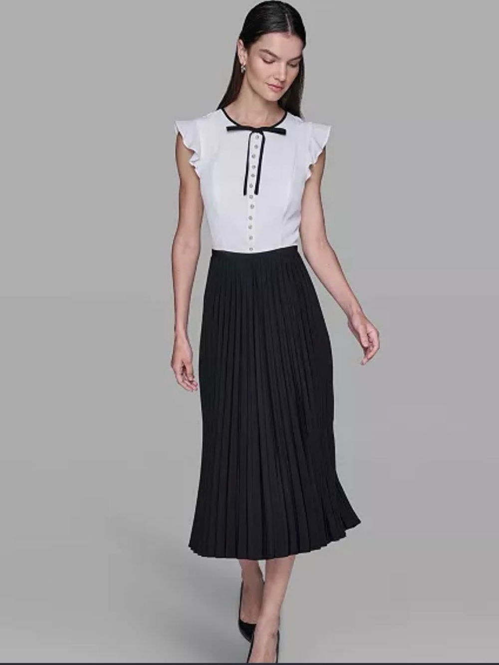 Karl Lagerfeld Paris Black & White Colorblock
Silky Crepe Midi Dress